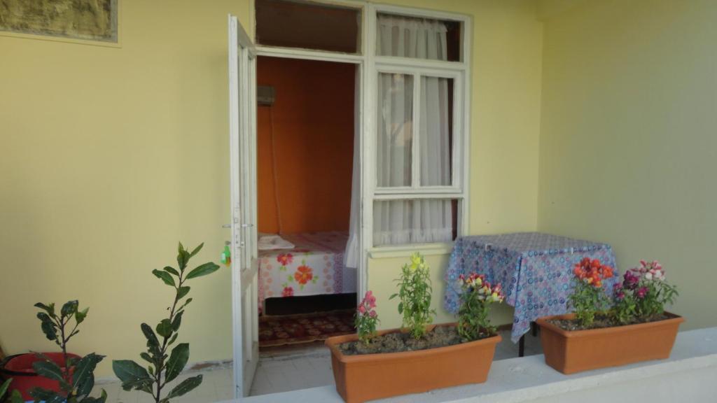 Eysan Pansiyon Akçay Exterior photo