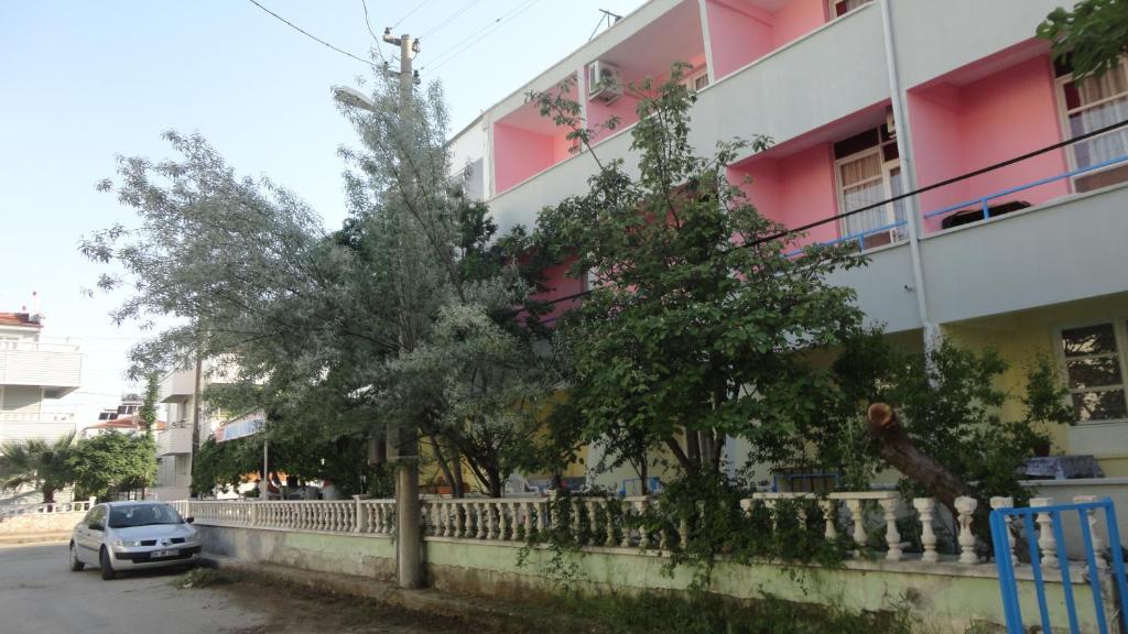 Eysan Pansiyon Akçay Exterior photo